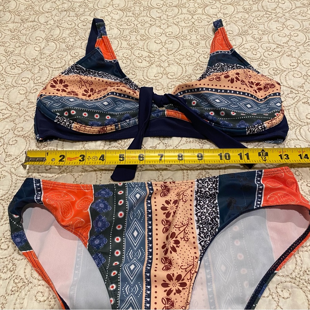 Women’s Multicolor Patterned Two Piece Bikini Siz… - image 4